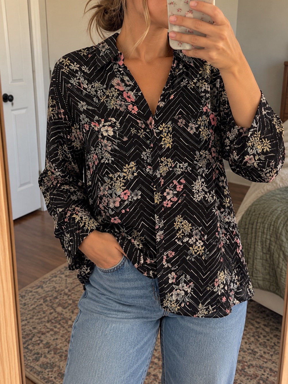Maurices Black Floral Chevron Button-Down Blouse